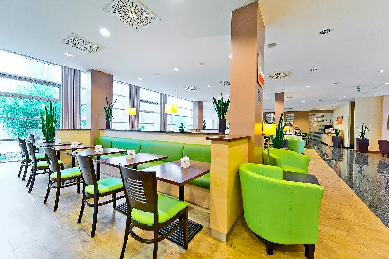 Holiday Inn Express Frankfurt Messe By Ihg Frankfurt am Main Hotel