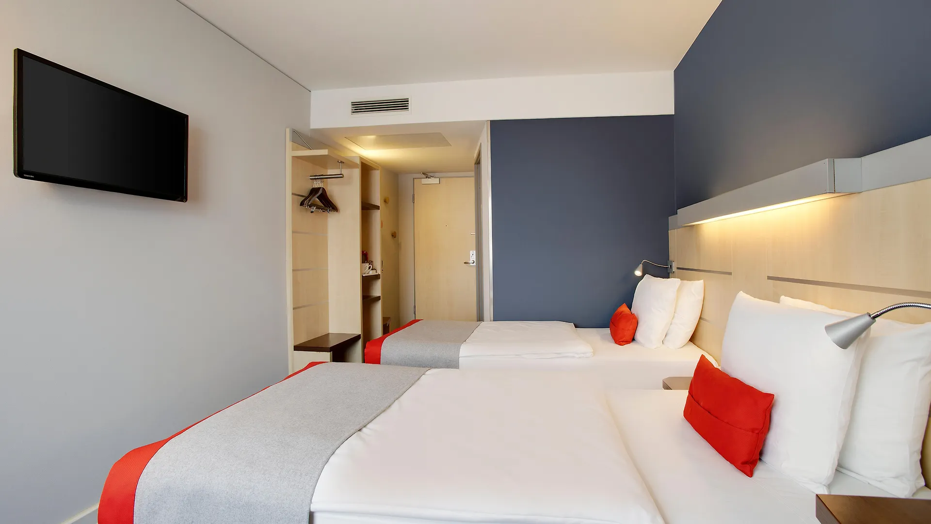 Holiday Inn Express Frankfurt Messe By Ihg Frankfurt am Main Hotel