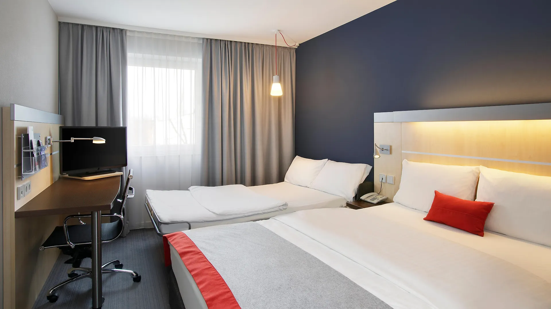 Holiday Inn Express Frankfurt Messe By Ihg Frankfurt am Main 3*,  Alemanha
