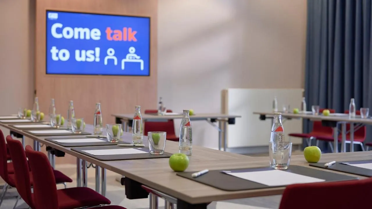 Holiday Inn Express Frankfurt Messe By Ihg Frankfurt am Main 3*,