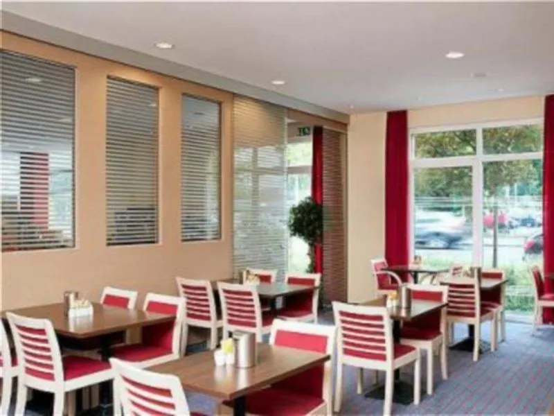 Hotel Holiday Inn Express Frankfurt Messe By Ihg Frankfurt am Main
