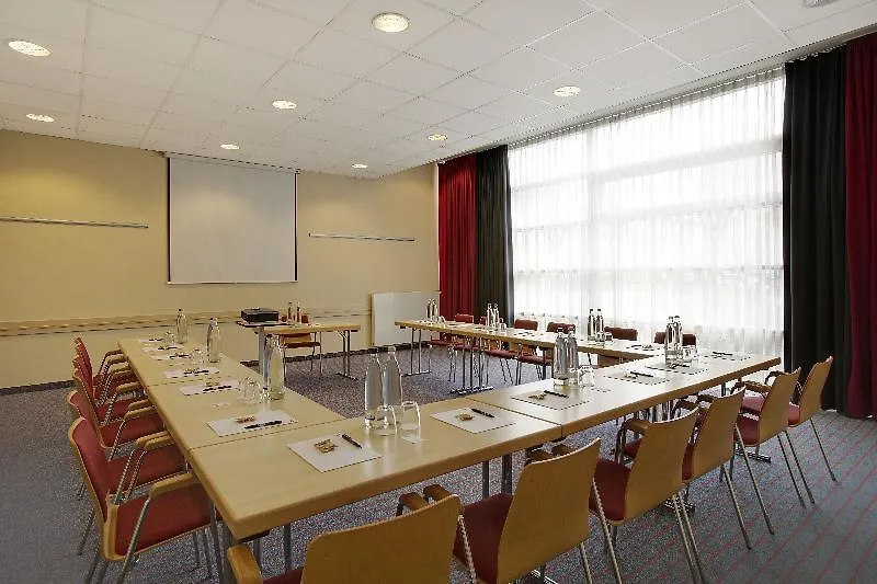 Holiday Inn Express Frankfurt Messe By Ihg Frankfurt am Main 3*,